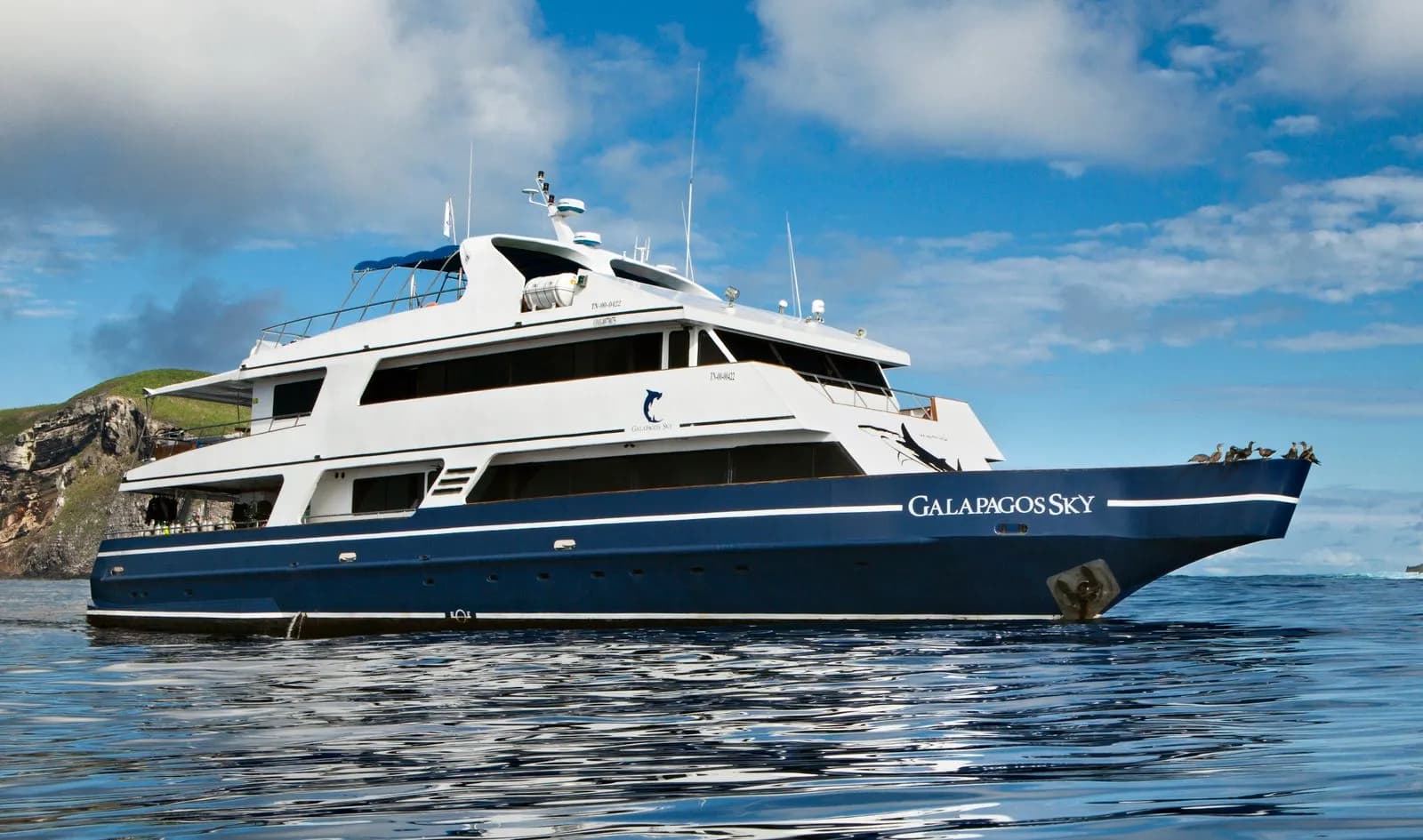 Galapagos Sky Liveaboard - image Galapagos Sky Liveaboard - image