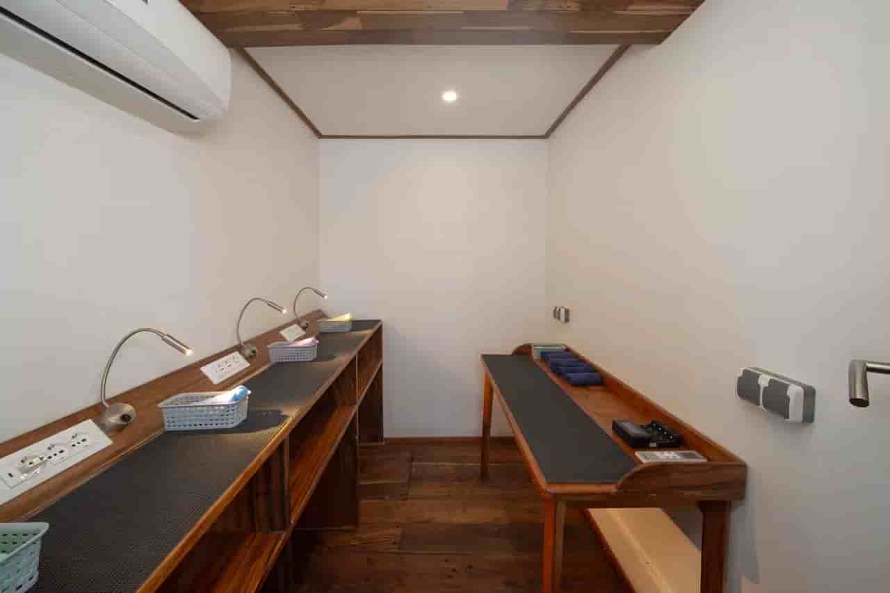 Thumbnail 12 Thumbnail 12