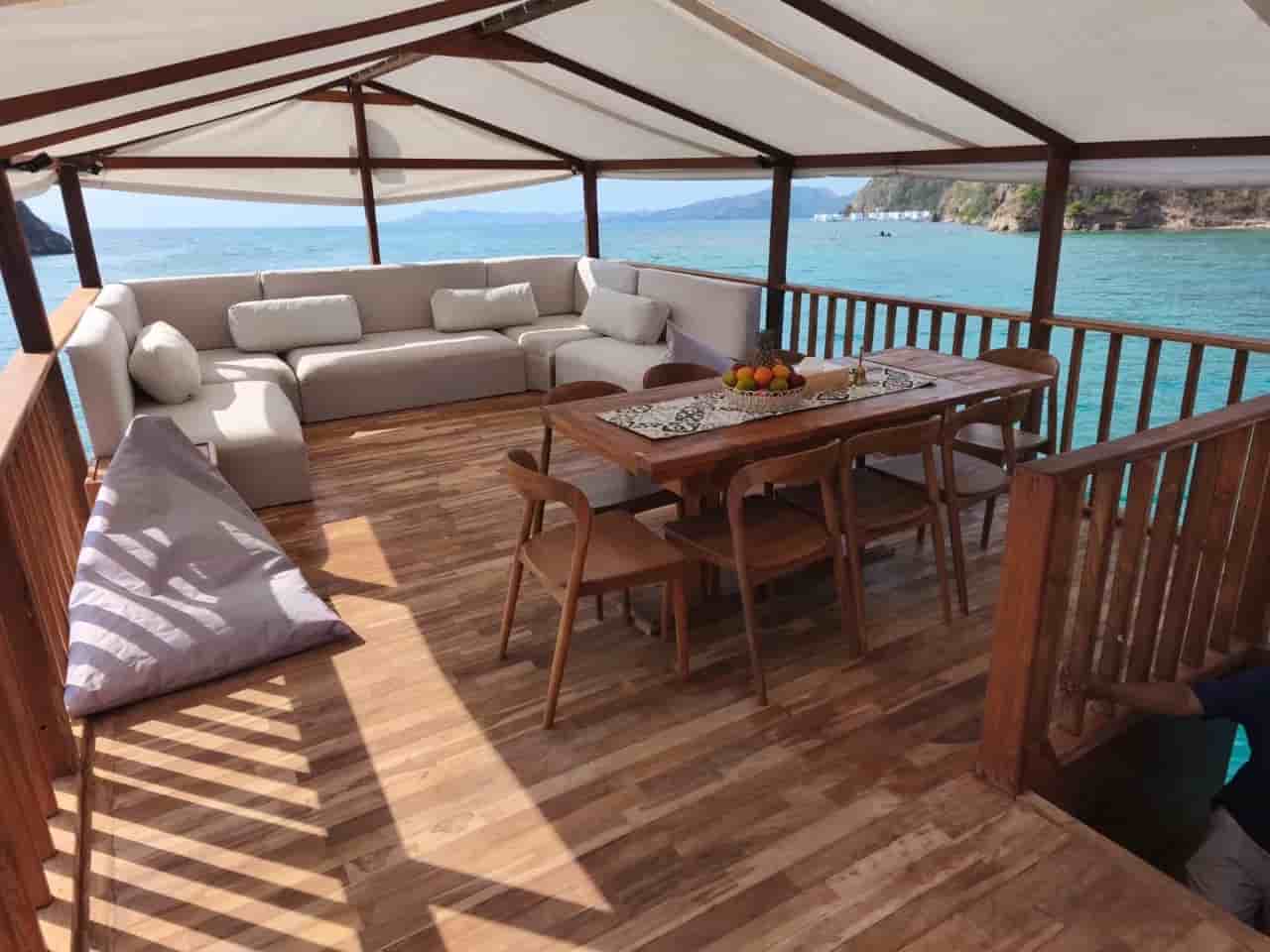 Thumbnail 4 Thumbnail 4