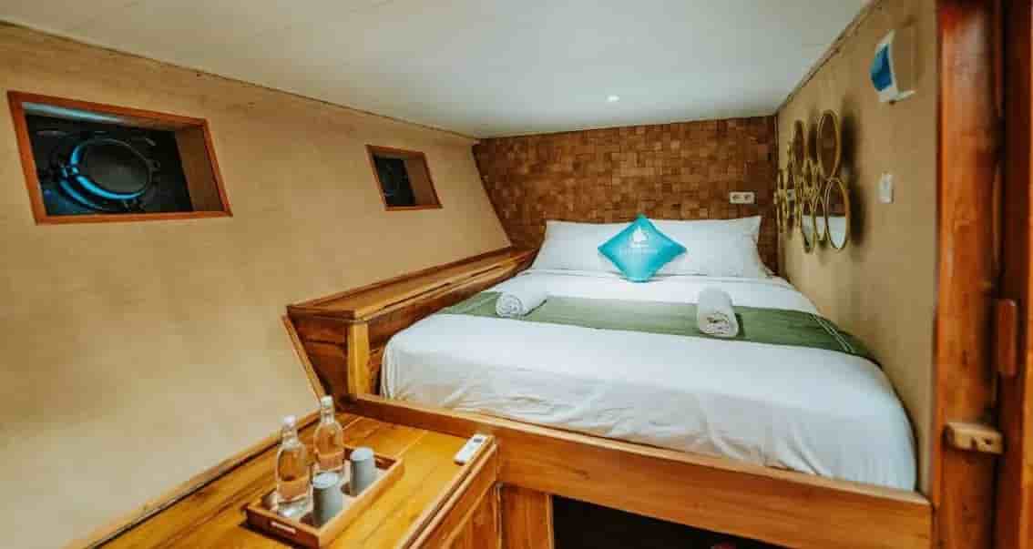 Thumbnail 9 Thumbnail 9