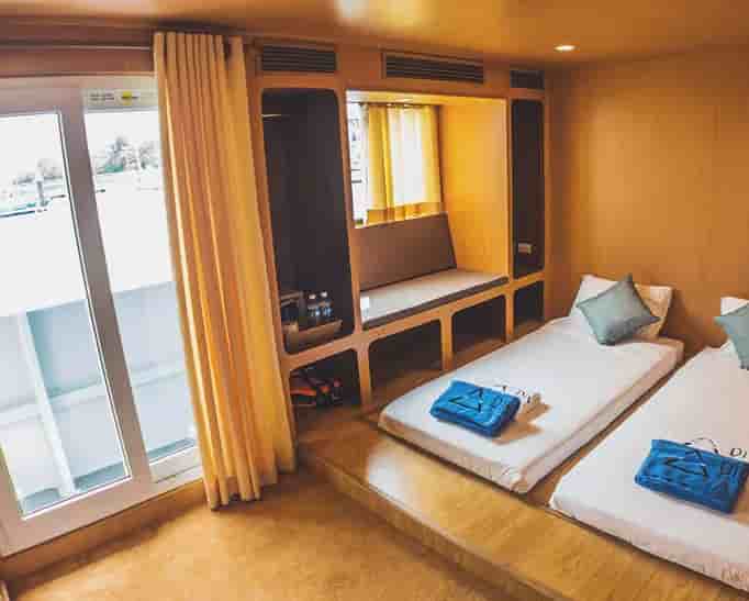 Thumbnail 4 Thumbnail 4