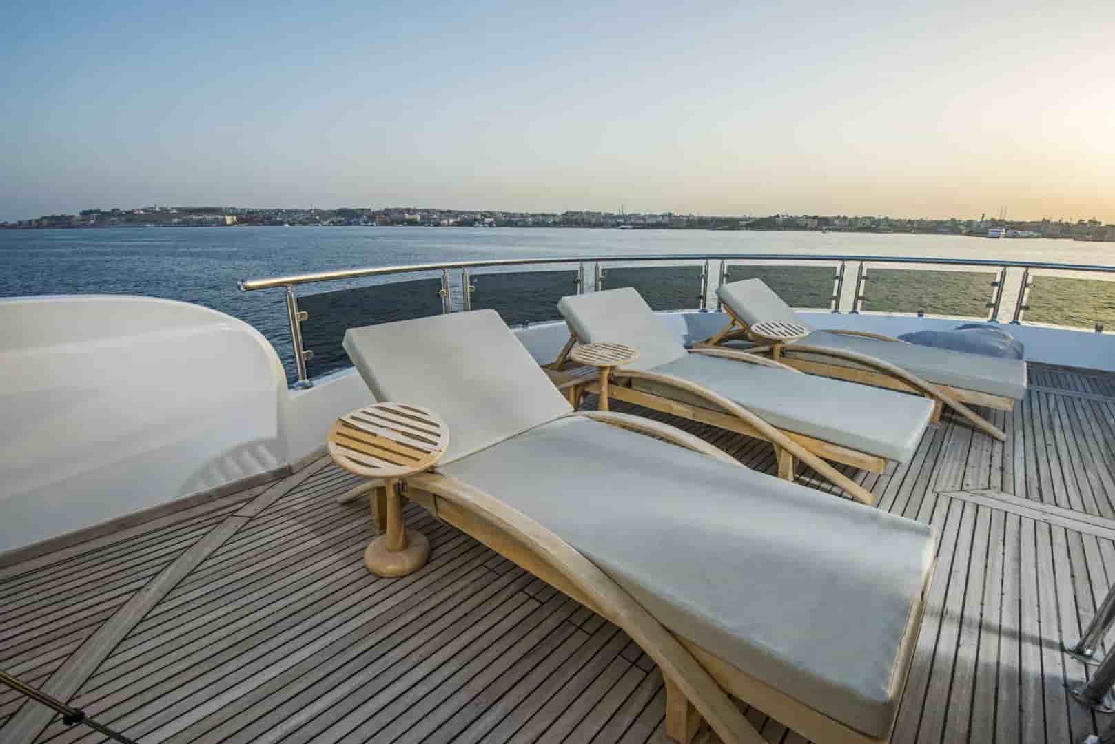 Thumbnail 2 Thumbnail 2