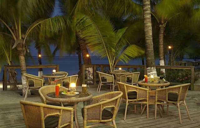The lobby bar at Fantasy Island Roatan Resort.