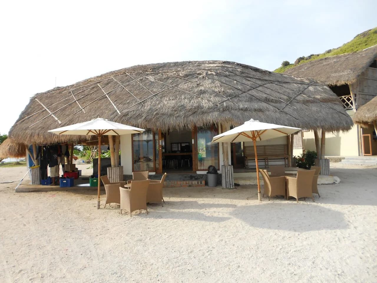 komodo-resort-1a.jpg komodo-resort-1a.jpg