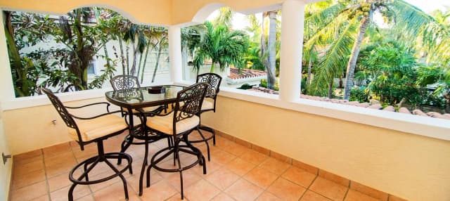 Tropical Garden Villa deck at Maya Princess Roatan