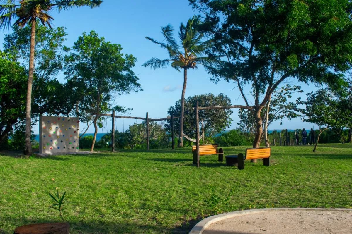 Utende Seacliff Resort Utende Seacliff Resort