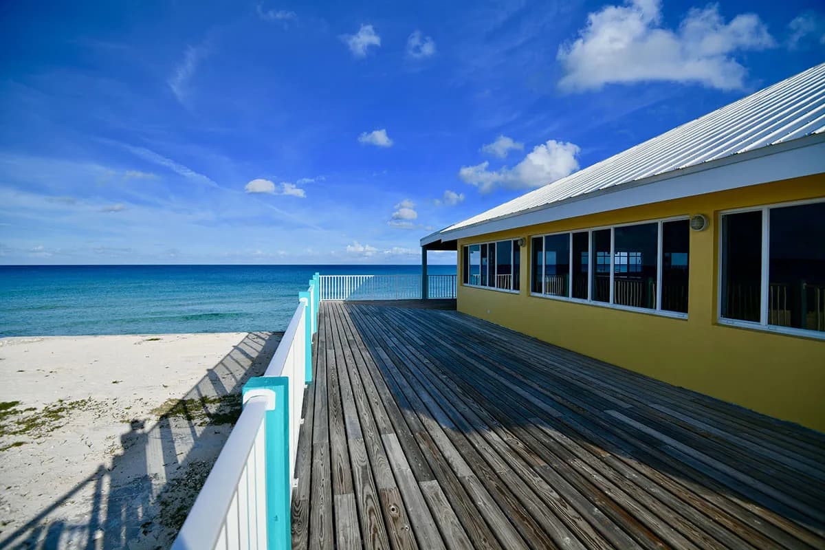 Riding Rock Resort and Marina Patio Riding Rock Resort and Marina Patio