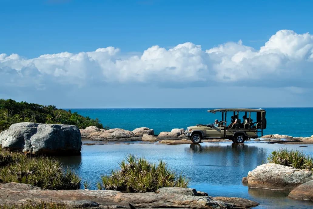 Driving past Mkambati Falls Driving past Mkambati Falls