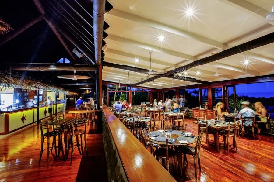 Resort Bar and Restaurant