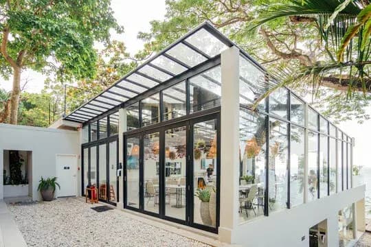 Solitude Acacia Dive Resort Special November 2025