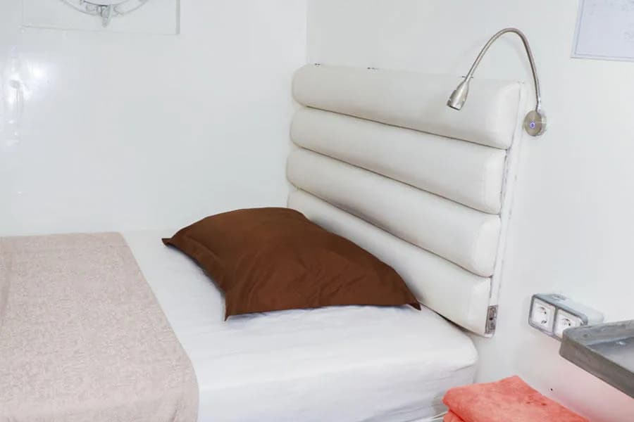 Full Bed Cabin - image Full Bed Cabin - image