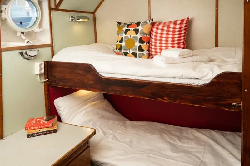 Twin Cabins - image Twin Cabins - image