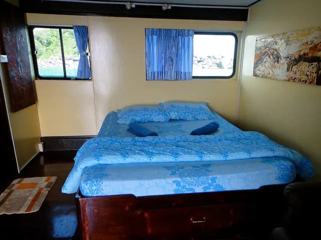 Master Suites - image Master Suites - image