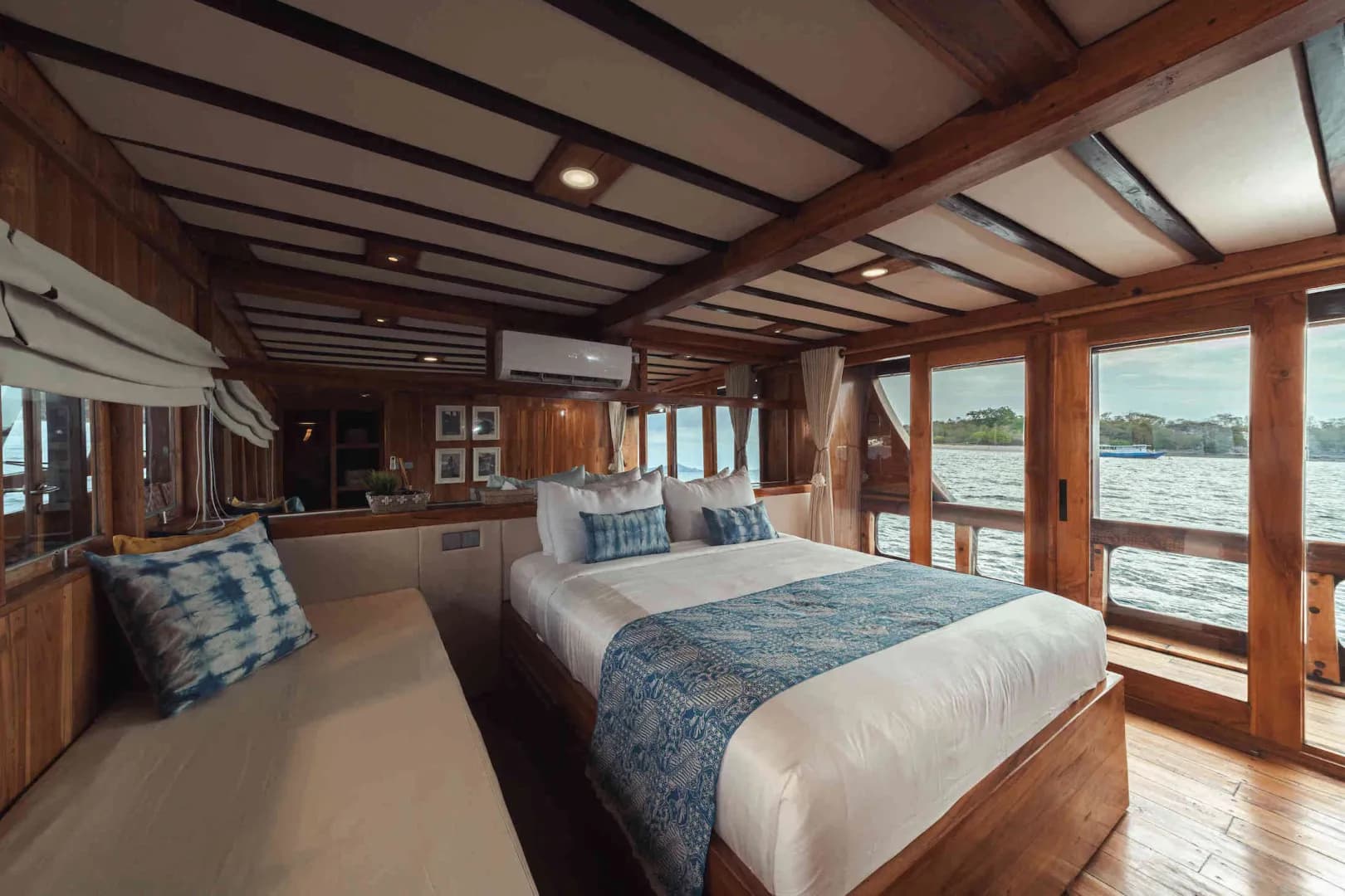 Bedroom 1 - image Bedroom 1 - image