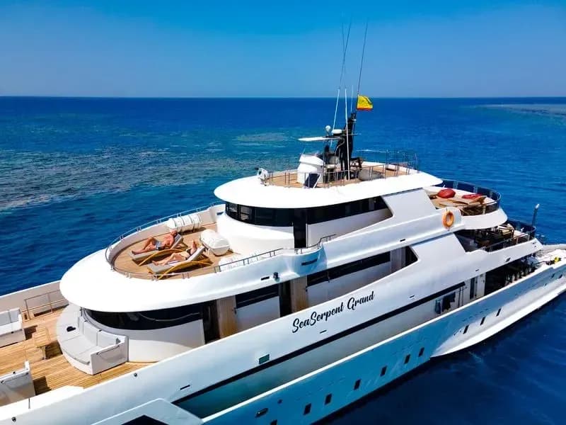 Carousel - image Carousel - image