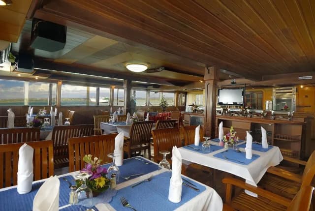 Sea Safari VI Special Packages Sea Safari VI Special Packages