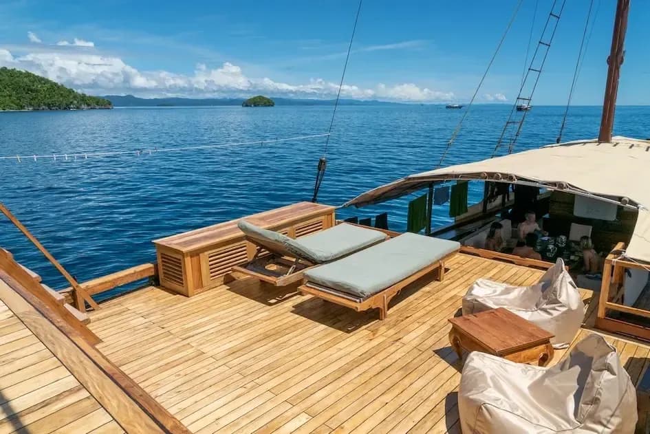 Wellenreng Liveaboard Special Packages - image Wellenreng Liveaboard Special Packages - image