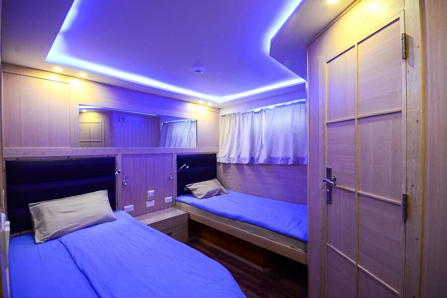 Twin Lower Deck - image Twin Lower Deck - image