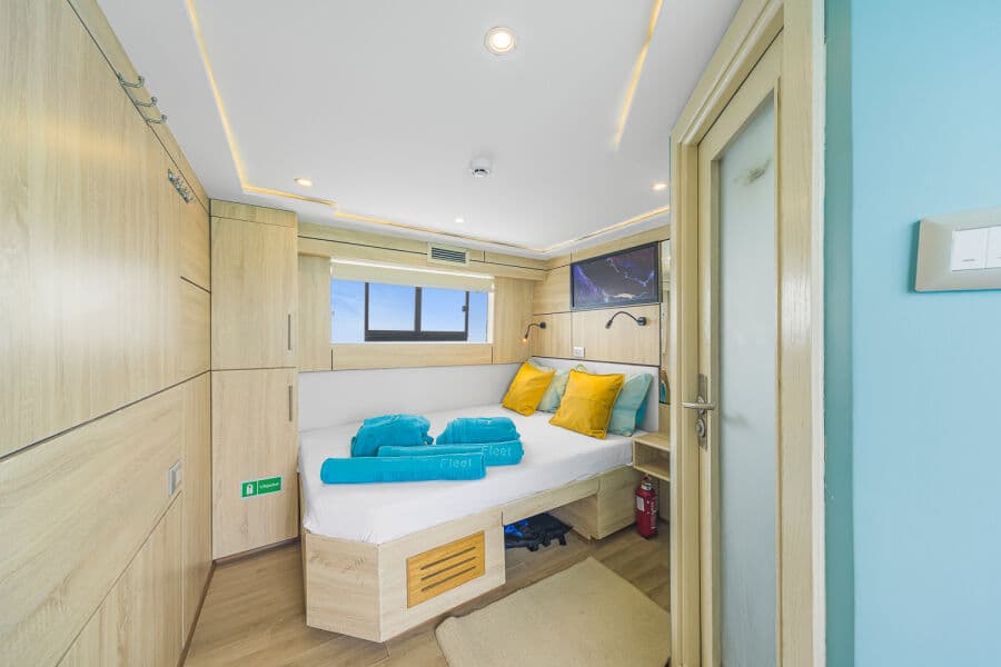 Double Bed Upper Deck - image Double Bed Upper Deck - image