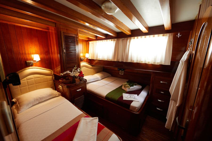 Double/Triple Lower Deck - image Double/Triple Lower Deck - image