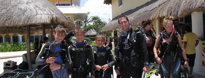 Dressel Divers Playa del Carmen Dive Trip Reviews, Photos & Special Rates -  Bluewater Dive Travel