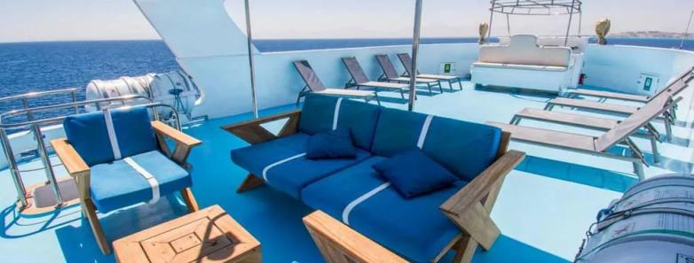 Sundeck with couches and lounge chairs