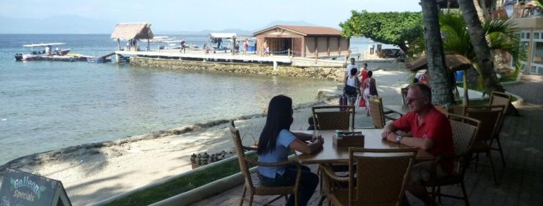 Beachside dining at El Galleon